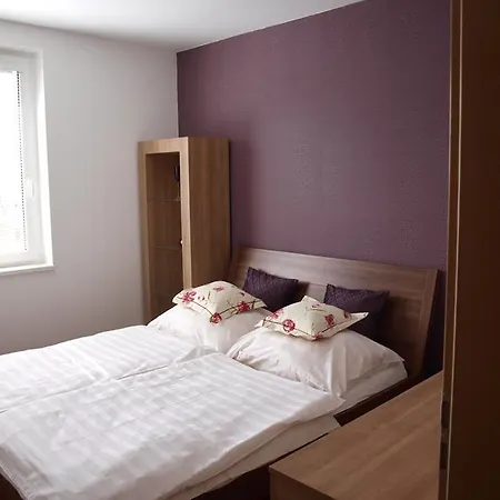 Apartman Drahovice Karlsbad Zimmer foto
